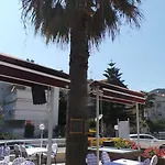 Hotel de apartamente Family 2*