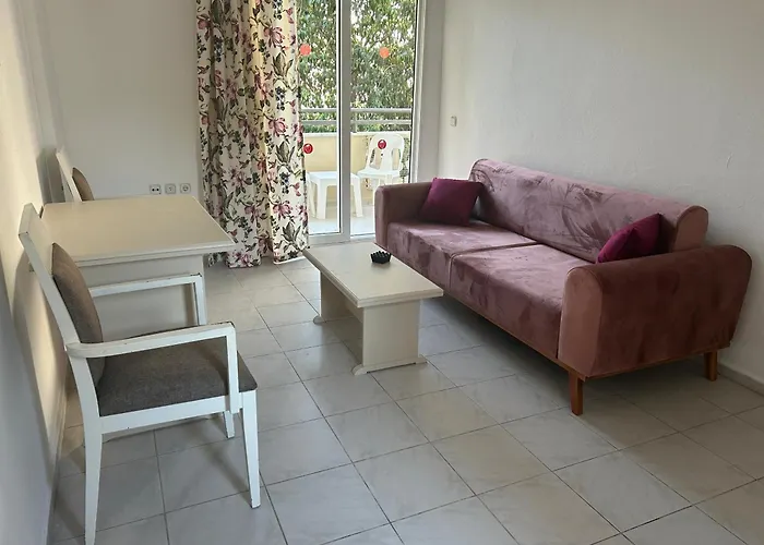 Family Μαρμαρίς