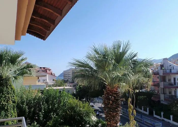 Family Μαρμαρίς