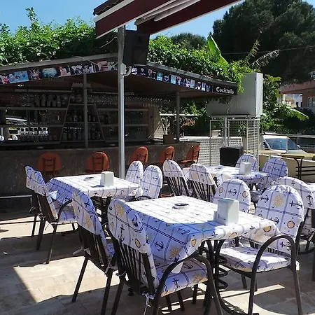 Family Apart Aparthotel 3*