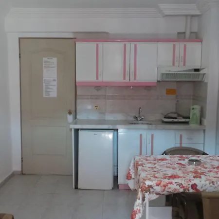 Family Aparthotel 2*