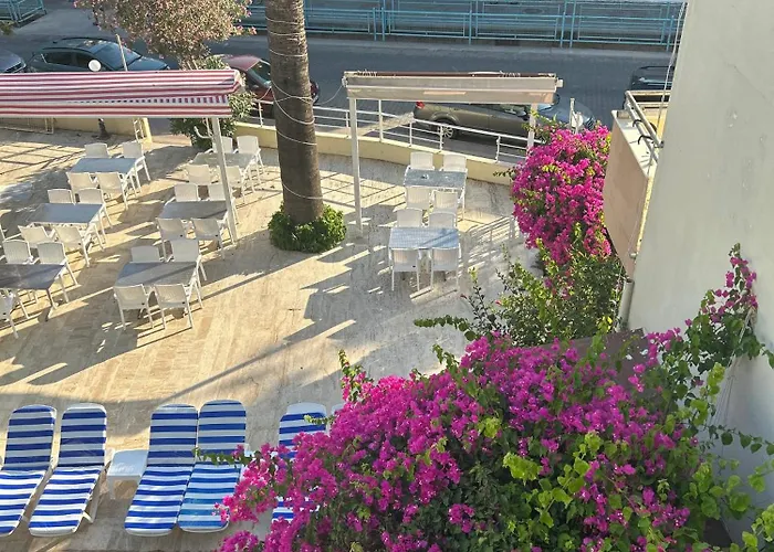 Family Aparthotel 2*