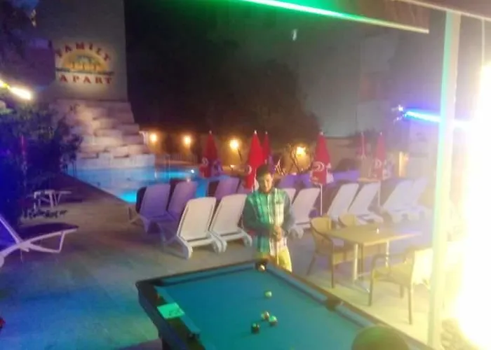 Aparthotel Family 2*