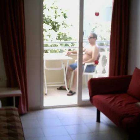 شقة فندقية Family 2*