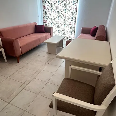 فاملي 3* مرمريس
