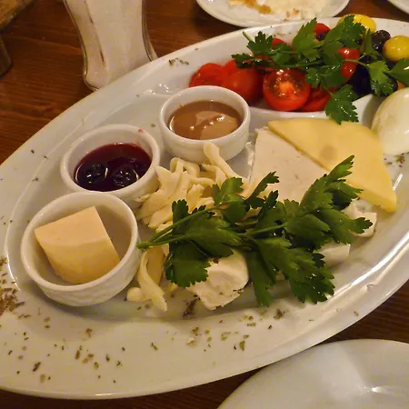 شقة فندقية Family 2*