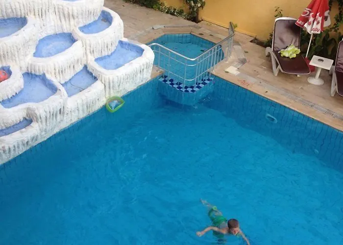 Apartmanhotel Family 2*